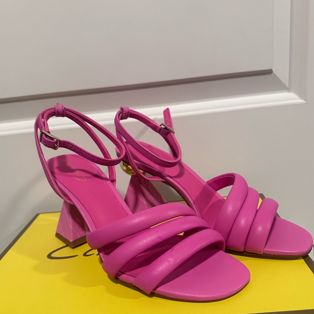 Circus by Sam Edelman Bobbie, pink crush  size 6.5